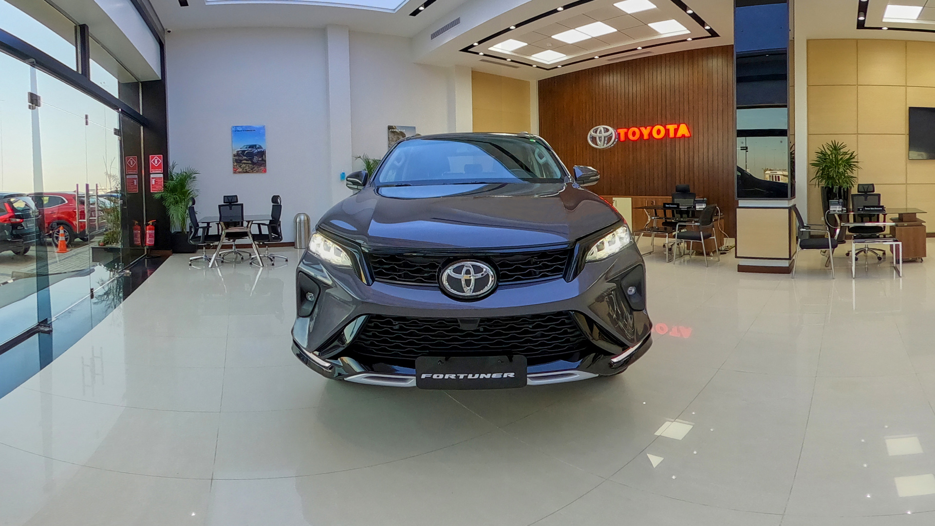 Toyota Fortuner 360VR