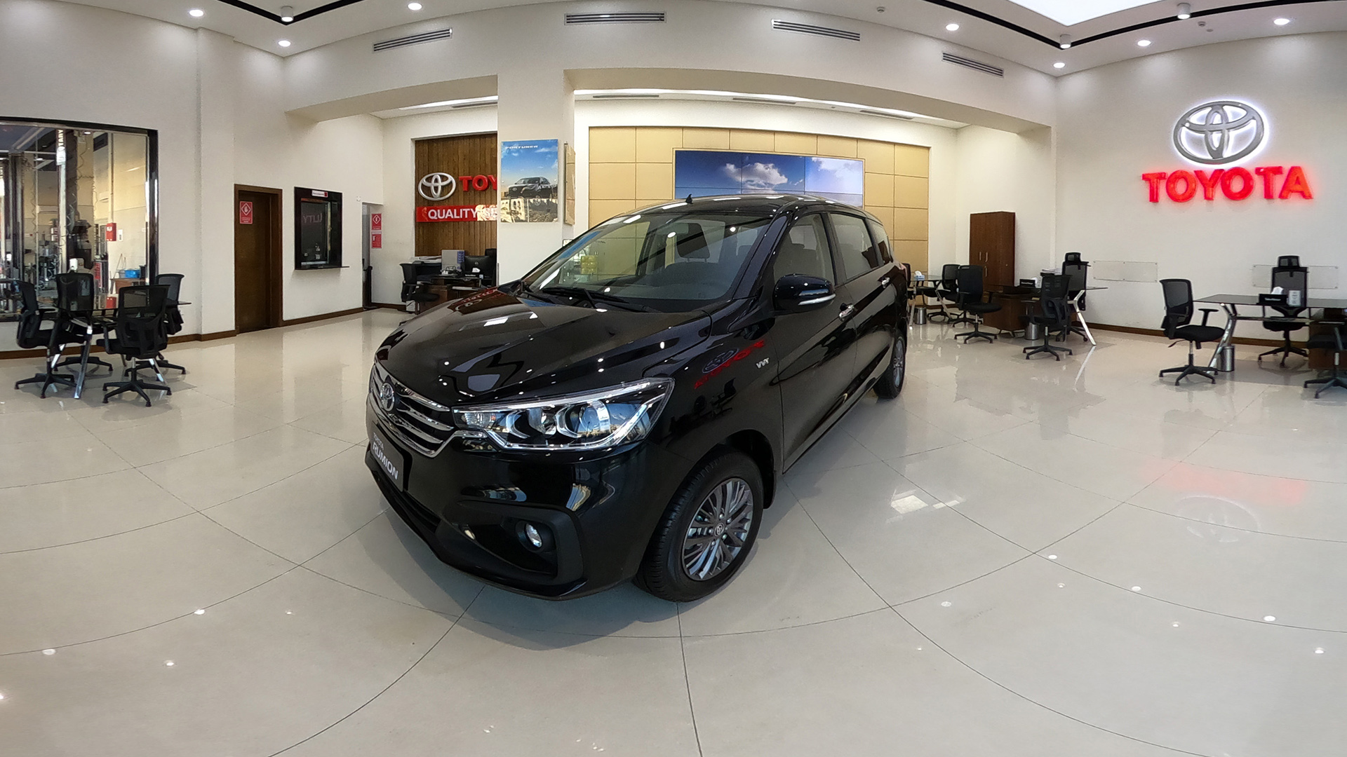 Toyota Rumion 360VR